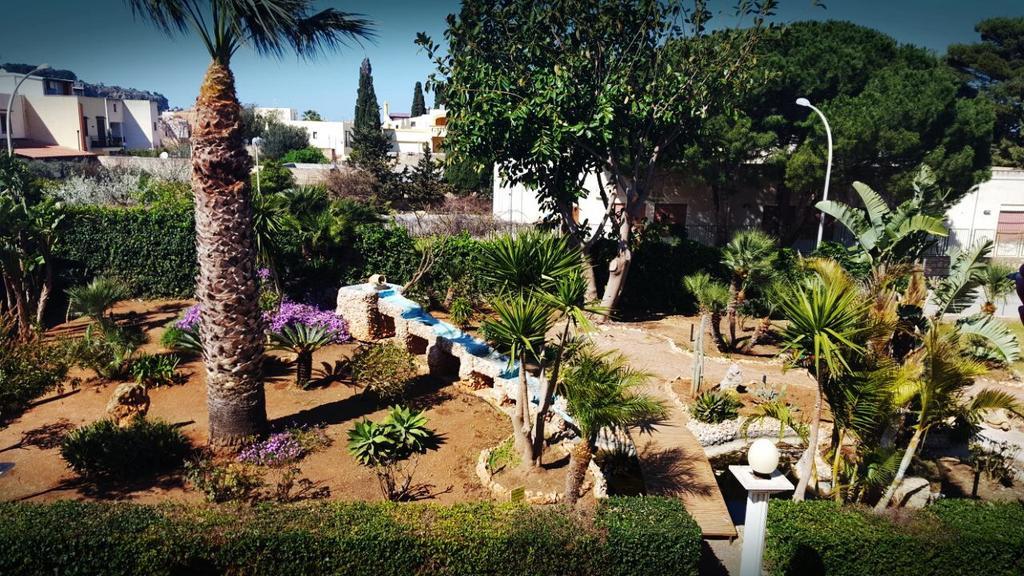 شقة Le Palme Tropicali سان فيتو لو كابو المظهر الخارجي الصورة
